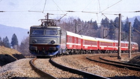 CFR Călători schimbă categoriile de trenuri. VEZI vitezele garantate - cfrfinal22723800-1320318114.jpg