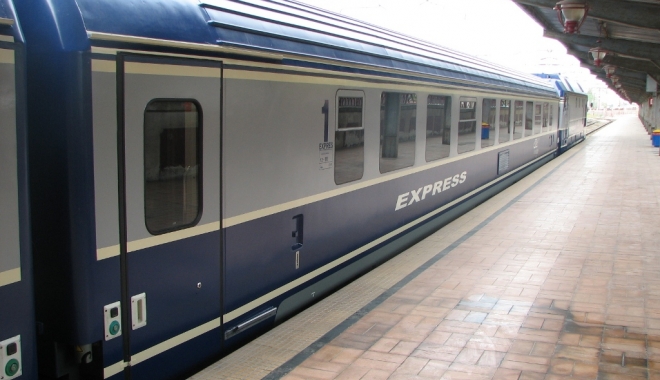 Trenuri directe spre Divertiland - cfrmersultrenurilor-1497776369.jpg