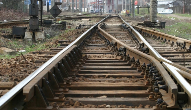 CFR impune reducerea vitezei trenurilor în zonele afectate de caniculă - cfrsinetrenuriw52cayqn87-1498653779.jpg