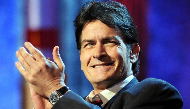 Charlie Sheen se vinde scump - charliesheen-1342101345.jpg