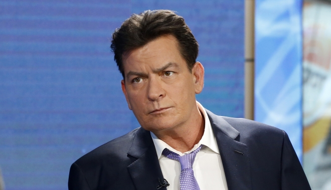 Charlie Sheen a anunțat că tratamentul experimental pe care l-a urmat a suprimat virusul HIV - charliesheen-1480752591.jpg