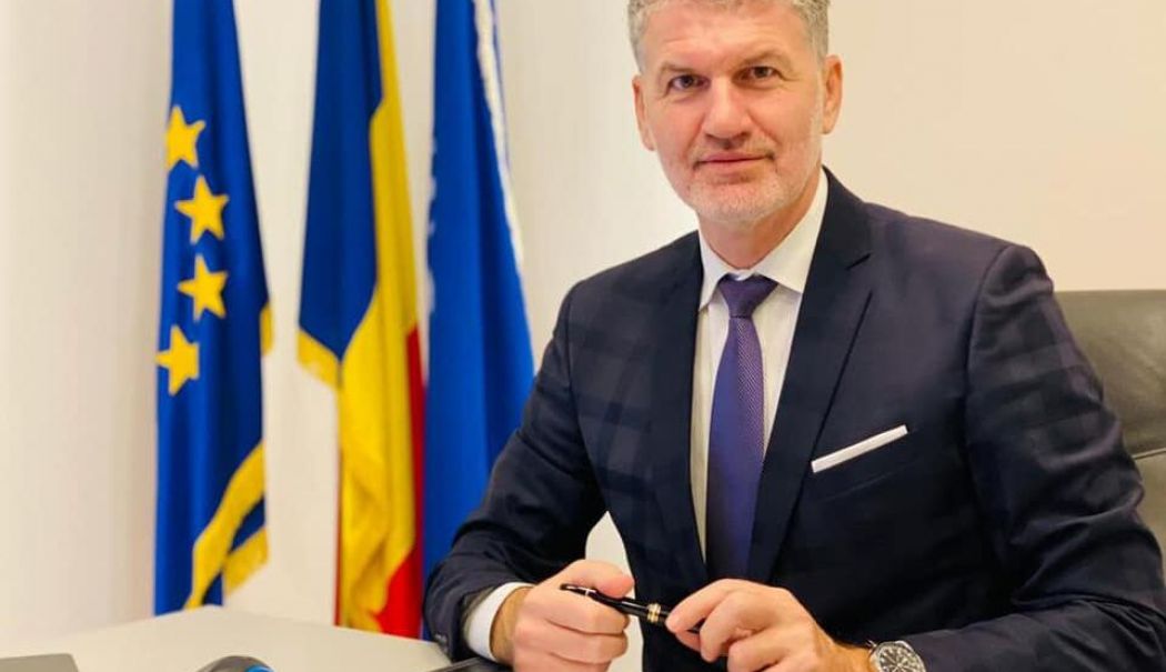 Florin Chelaru, apel către cetăţenii din Năvodari: „Nu mai vandalizaţi locurile de joacă”