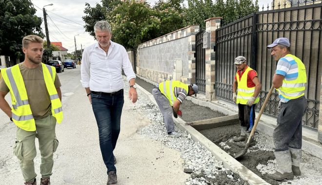 Administraţia locală din Năvodari continuă lucrările de amenajare a străzilor din localitate - chelaru-monitorizeaza-1691675310.jpg