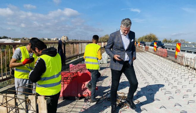 Florin Chelaru supervizează lucrările care se efectuează în oraşul Năvodari - chelaruteren-1666706779.jpg