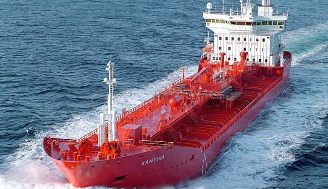 România vrea să dea lovitura pe piața shipping-ului cu propriul pavilion de conveniență - chemicaltankership-1342960400.jpg