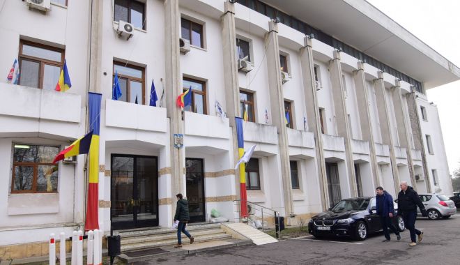 Cum puteți evalua activitatea Primăriei Constanța - chestionar-1580849820.jpg