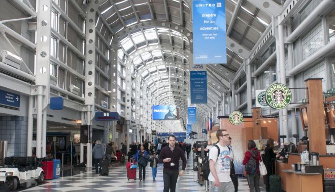 Un bărbat a trăit timp de 3 luni într-un aeroport, de teama coronavirusului - chicago-1610960418.jpg