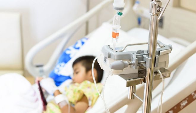 Siropuri suspecte, pline de otravă! Peste 60 de copii MORȚI! Preşedintele ordonă măsuri!