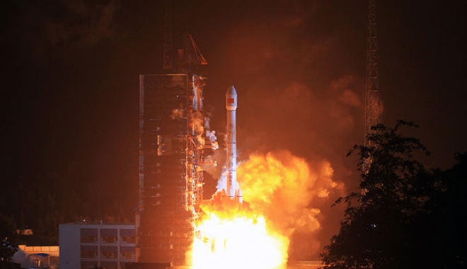 China a lansat un satelit de telecomunicații mobile - chinaalansat-1470574447.jpg