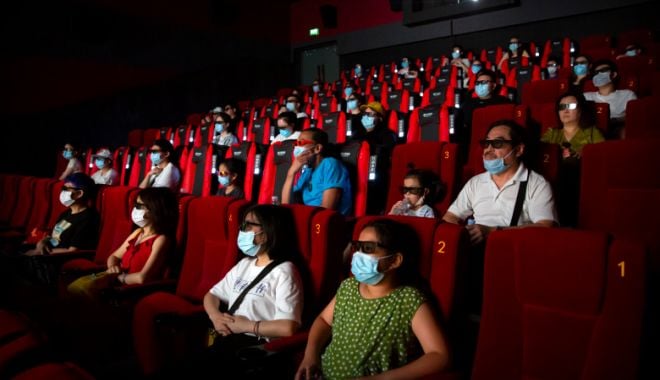 Teatrele, cinematografele şi sălile de spectacol s-ar putea redeschide de la 1 iunie. Care vor fi regulile - chinamovietheater-1618639680.jpg