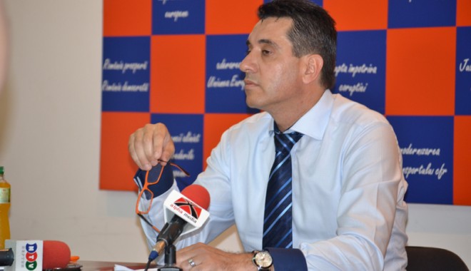 Cad primele capete în PDL-ul lui Chiru - chiru-1308338597.jpg