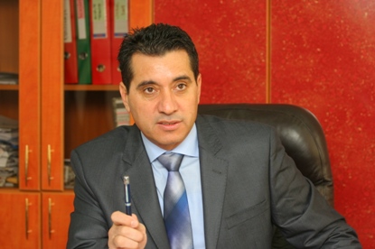 Gigi Chiru face conferință în parcul din fața primăriei - chiru4-1314791161.jpg