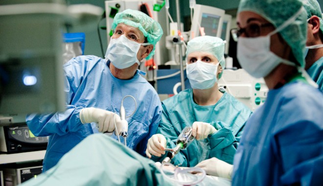Pacienți expuși unei boli incurabile într-un spital din SUA, în urma intervenției chirurgicale - chirurgie2-1392119417.jpg