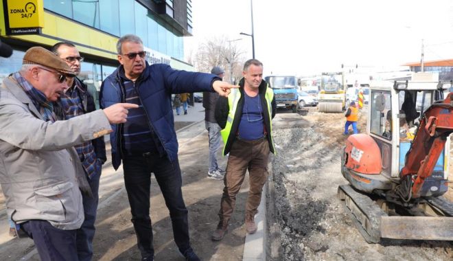 Primarul Vergil Chiţac a ieșit prin oraș ca să verifice stadiului lucrărilor de pe bulevardul Alexandru Lăpuşneanu - chitacbulevard-1677072424.jpg