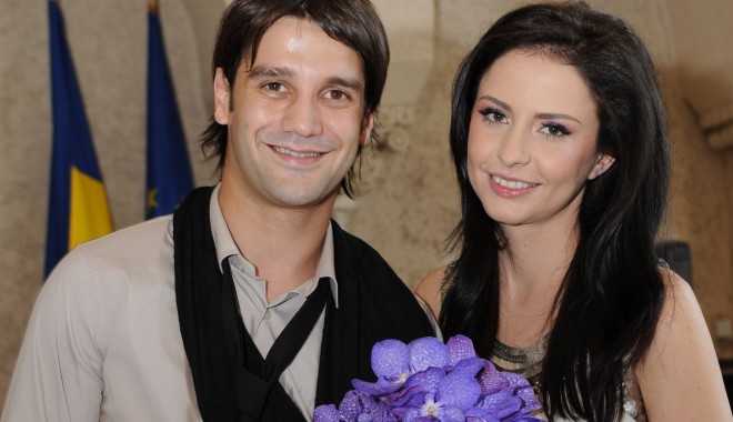 Adelina Chivu  a dat-o afară pe bona fetelor sale - chivu-1383801443.jpg