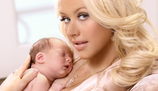 Christina Aguilera a devenit mamă pentru a doua oară - christinaaguilera77571-1408279968.jpg