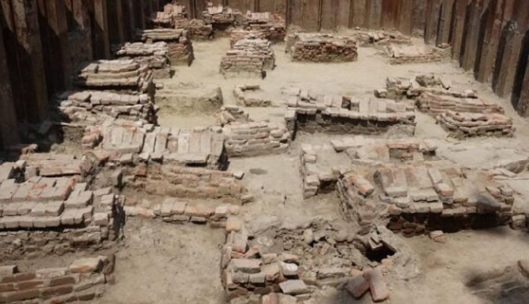 Descoperire arheologică ce poate rescrie istoria unui oraş. Cimitir medieval în curtea unui liceu - cim-1754300531.jpg