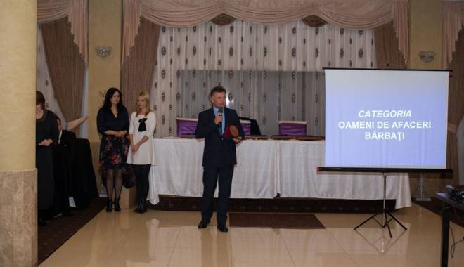 Cine a primit premiile de excelență oferite de primarul Marian Iordache - cineaprimitpremiileoferite-1416505733.jpg