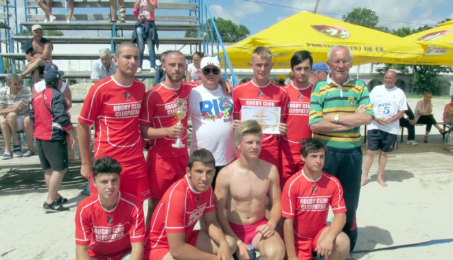 Galerie FOTO. Cine sunt laureații Turneului Oval 5 Beach Rugby România - cinesunt-1403806431.jpg