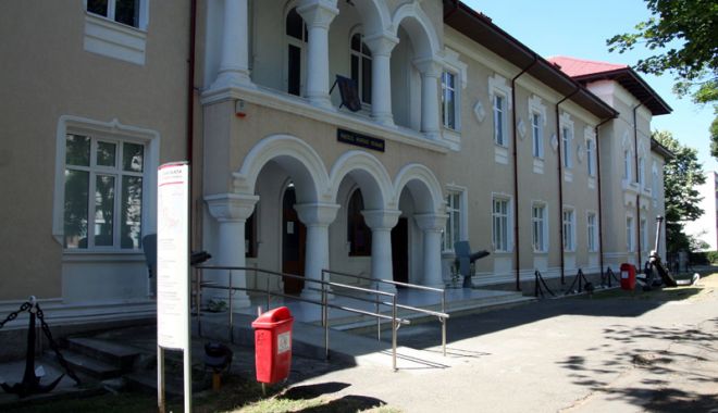 Artistul Radu Horobăț își prezintă ultimele lucrări - cinetica-1527004761.jpg