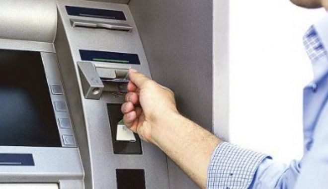 Cine foloseşte mai mult serviciile bancare - cineutilizezacelmaimultserviciil-1611331810.jpg