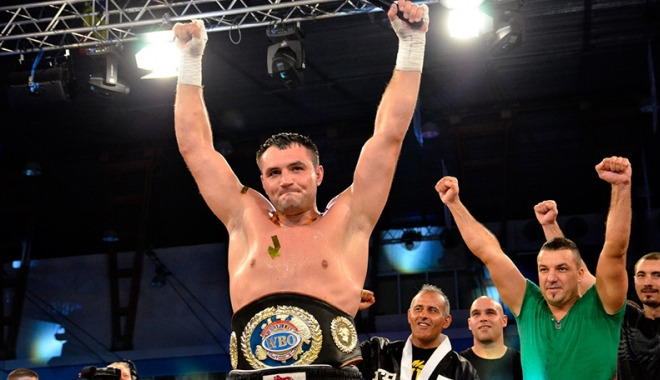 Cristian Ciocan a cucerit titlul WBO European. Urmează partida cu Klitschko? - ciocan-1476633327.jpg