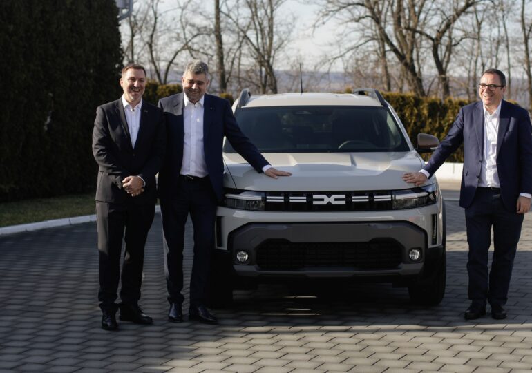 Marcel Ciolacu avertizează: ”Fără industria auto în România, economia se prăbuşeşte” - ciolacudaciaduster770x540-1729176778.jpg