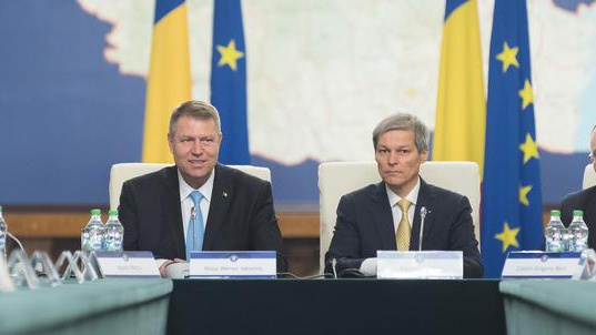 Zile decisive pentru tehnocrați. Cine sunt miniștrii vizați de remaniere - ciolos-1463220879.jpg