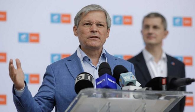 Cioloș, după primul tur al alegerilor din USR PLUS: Nu m-am așteptat la acest rezultat. Dacă voi câștiga, îmi depun mandatul în 2023 - ciolos-1632403954.jpg