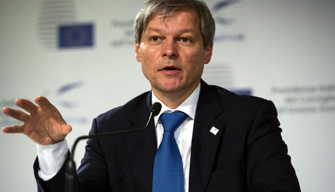 Dacian Cioloș a depus actele pentru înființarea partidului 