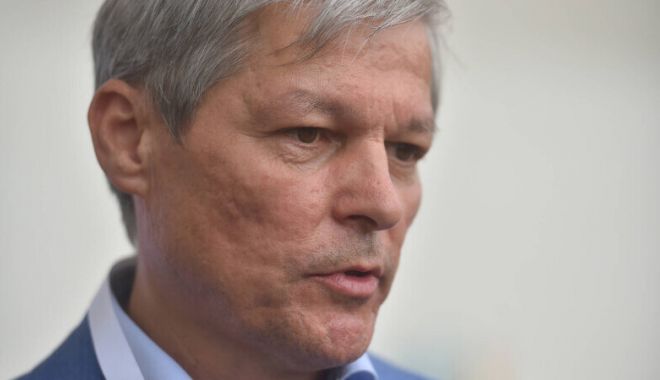 Dacian Cioloș, replică în spirală pentru Klaus Iohannis: „Care guvernare? Se mai guverna în interesul României?” - ciolos4-1633629453.jpg