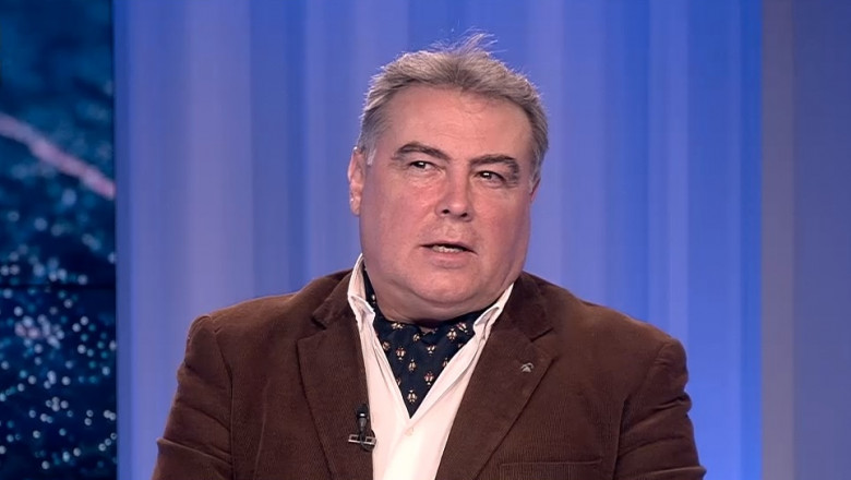 Conferință susținută de Adrian Cioroianu, la Universitatea Ovidius din Constanța - cioroianu-1730449567.jpg