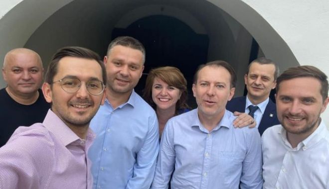 Ciprian Ciucu își anunță candidatura la șefia PNL București. Are sprijinul lui Florin Cîțu - ciprianciucupavelpopescusiflorin-1626418854.jpg