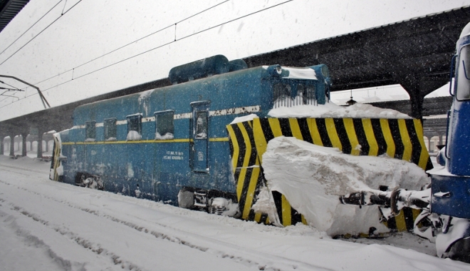 Circulație feroviară în condiții de iarnă. Pluguri și locomotive Diesel - circulatiaferoviara-1483638659.jpg