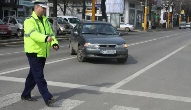 Cum sunt pedepsiți vitezomanii în Europa - circulatierutierafond-1323808855.jpg