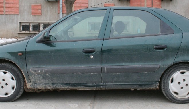 Conducea un Citroen cu numere provizorii expirate - citroen-1329121372.jpg