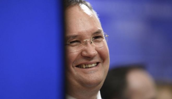 Nicolae Ciucă îi îndeamnă pe tineri să nu mai plece peste hotare: "Vă încurajez să vă proiectați un viitor în România"