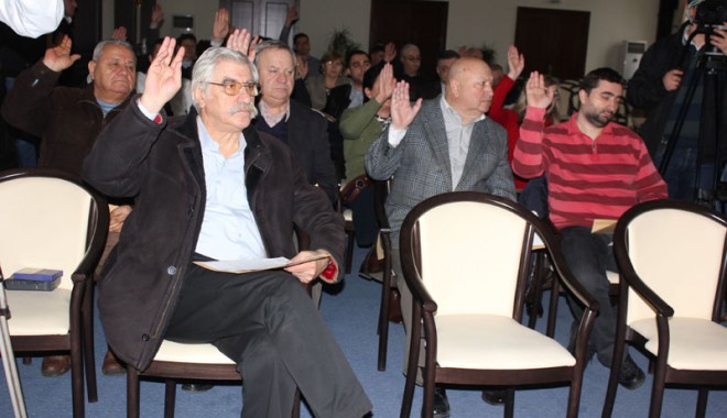 Consiliul Județean împrumută 18 milioane de lei pentru a scăpa de datoriile vechi - cjc-1361804120.jpg