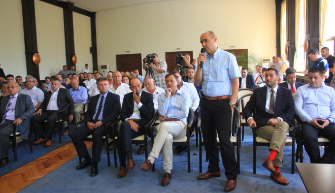 Consilierii județeni se reunesc în ședință - cjc-1477383685.jpg