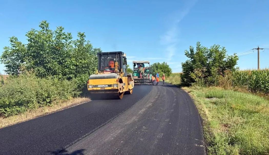 Foto - Lucrările de asfaltare pe DJ 391, între Cerchezu și Viroaga, au fost finalizate
