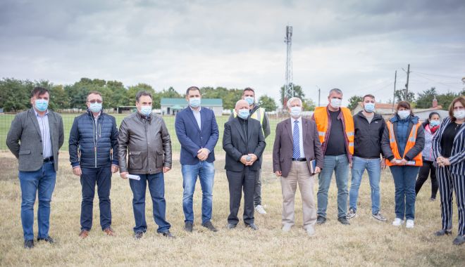 CJC modernizează infrastructura de transport pe două drumuri judeţene - cjcconferinta-1633531526.jpg