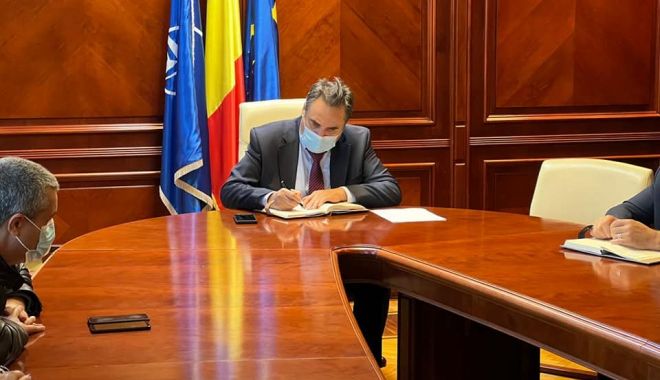 Preşedintele CJC, Mihai Lupu, întâlnire cu reprezentanţii RAJA SA - cjcintalniree-1635964797.jpg