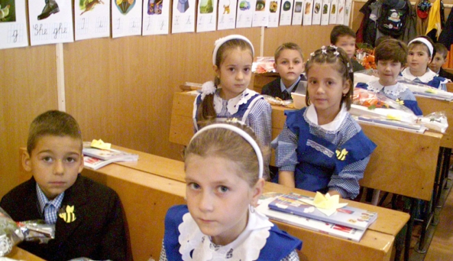 CJC începe distribuirea rechizitelor școlare  la primăriile din județ - cjcrechizite-1472993234.jpg