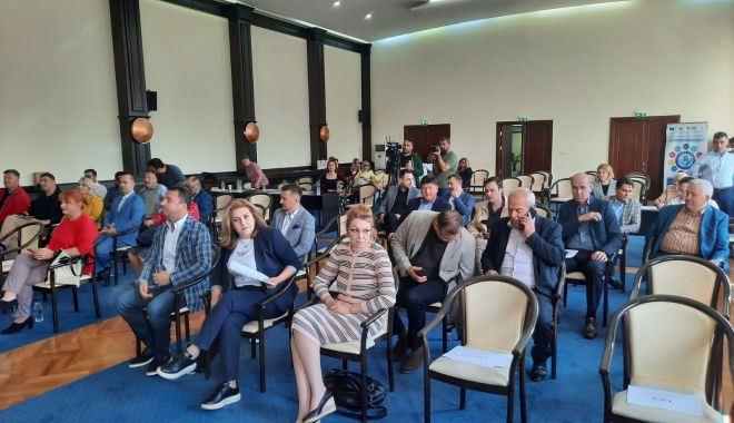 Două instituţii de cultură din Constanţa vor beneficia de îmbunătăţiri cu bani de la CJC - cjcsedinta-1677600475.jpg