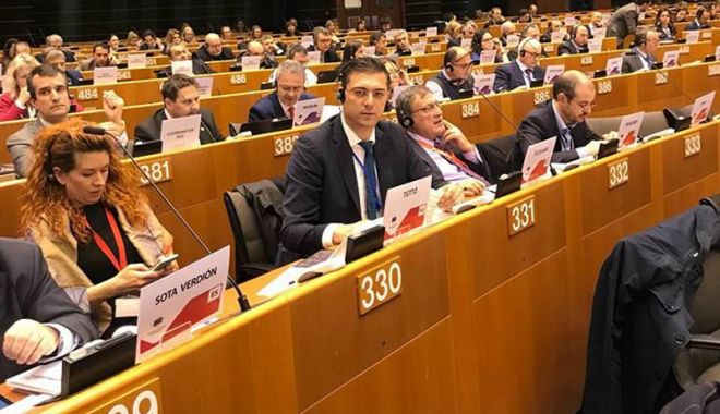 Liderul CJC,  de la Bruxelles: 