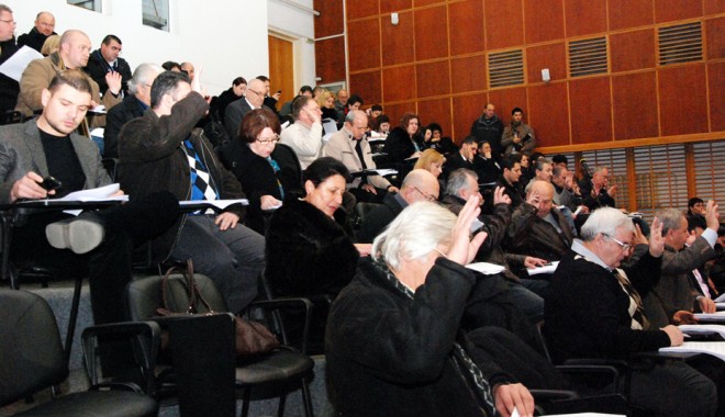 Reprezentanții CJC au repartizat toți banii primiți de la Guvern primăriilor PSD - cjcvotatproiect-1325093406.jpg