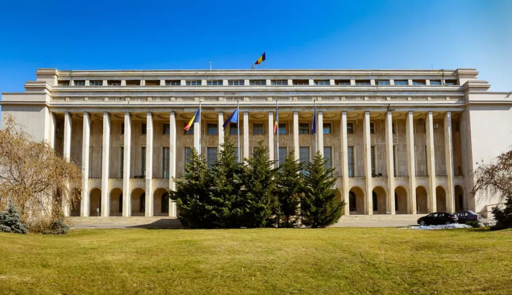 Cabinetul Tomac printe contur. Cine sunt cei 18 membri propuși pentru noul Guvern - cladirea-guvernului-1781374415.webp