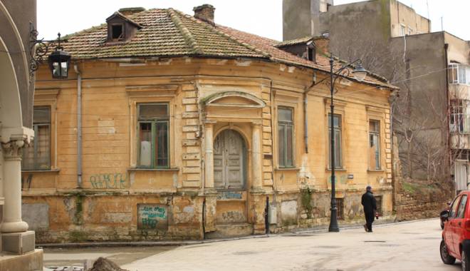 Galerie foto / Clădirile din peninsula Constanței pot fi refăcute cu garanții guvernamentale - cladirivechipeninsula47-1423070439.jpg