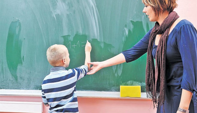 Clasa zero dă bătăi de cap părinților. Vezi ce soluții au găsit pentru un loc în școala dorită - clasazero04005f380ae-1329822902.jpg