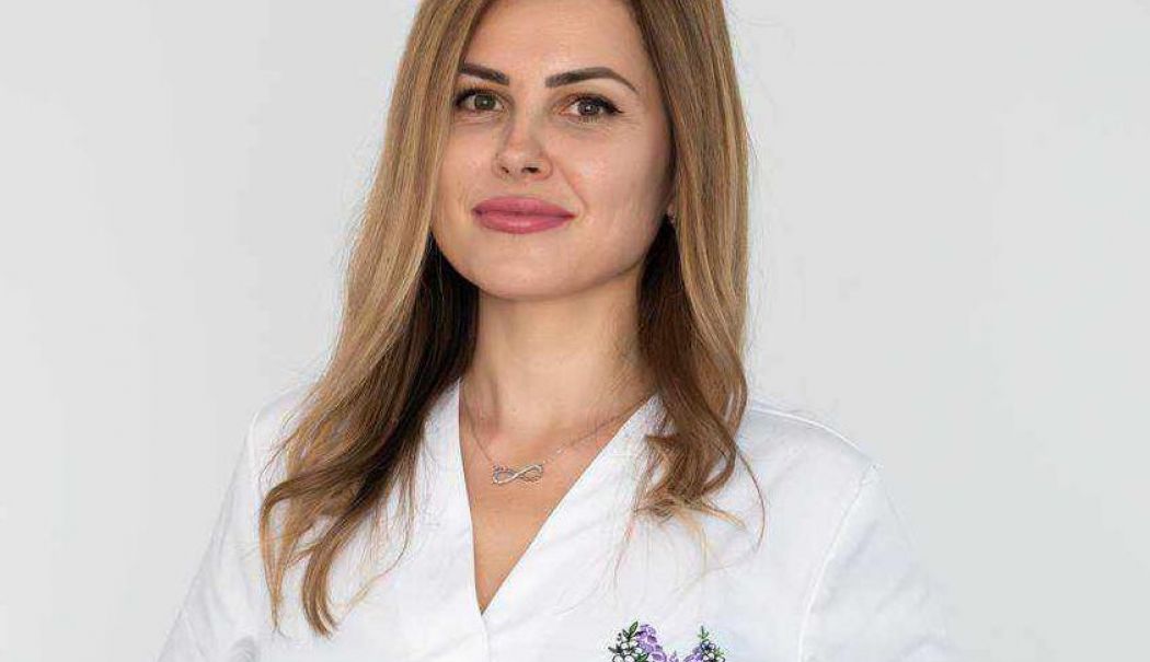 Importanța tratamentului de substituție cu hormoni bioidentici în menopauză - claudia-grigorov-1740323901.jpg